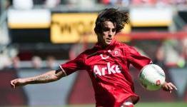 Brilliant B. Ruiz Twente’s key in Ajax title decider, but F. Rutten is the wrong man for PSV flops