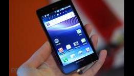 Samsung Infuse 4G review (Engadget)