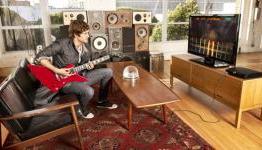 Rock Smith USB cable allows you to play with a real guitar!