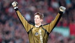 Tribute to Van der Sar in Amsterdam ArenA