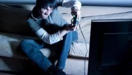 Violent Video Games Reduce Brain Response to Violence and Increase Aggressive Behavior