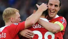 Black Cats bid for United trio