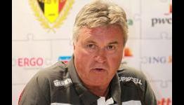 Chelsea threatened with legal action by Turkey over Guus Hiddink purs