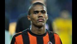 Arsenal have had bid for Shakhtar Donetsk star Douglas Costa turned down – agent