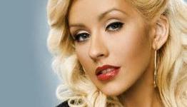 Christina Aguilera Loves Classic Gaming