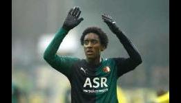 Leroy Fer sets sights on Twente move and refuses to sign Feyenoord extension