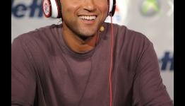 New York Yankees Captain Derek Jeter Is an Old School Gamer