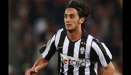 Alberto Aquilani could help us make ‘quantum leap’ – Behrami keen for Italian to join Fiorentina