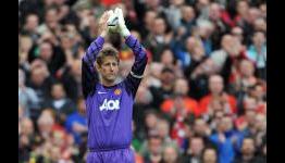 Testimonial with a difference for United and Ajax legend