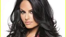 American Idol Singer Pia Toscano Is Hooked on Mortal Kombat
