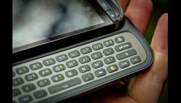Pocket-Lint: HTC My Touch 4G Slide hands-on (Camera edition)