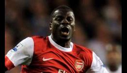 Official: Galatasaray complete signing of Emmanuel Eboue from Arsenal