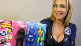Chat With Cosplayer Nerd Tanya Tate