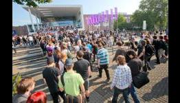 Gamescom 2011: Over 275,000 Gamers Congregate in Germany