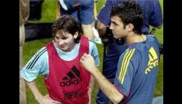 He knows what it means to play at Barcelona Messi lauds impact of summer signing Cesc Fabregas
