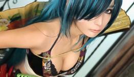 This Sexy Vocaloid Cosplay Is Amazing