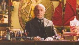 New Looks At Ben Kingsley & Jude Law In Martin Scorsese’s ‘Hugo’