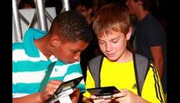 Old faces and very new tricks: Nintendo stand at rAge 2011