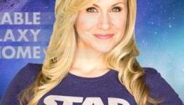 Actress Ashley Eckstein Geeks Out for Girl Gamers at New York Comic Con