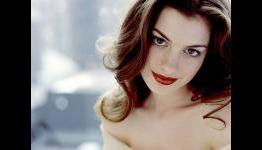 Anne Hathaway Joins Hugh Jackman, Russell Crowe In ‘Les Miserables’