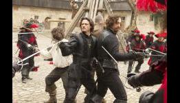C&G Reviews Three Musketeers