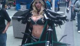 Blizzcon 2011 Cosplay Pictures at Skewed and Reviewed