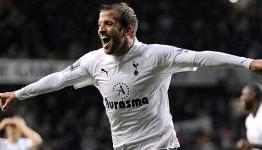 VDV happy to stay at Spurs