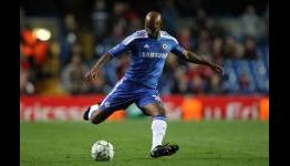 Liverpool Consider Move to Sign Chelsea Striker Nicolas Anelka