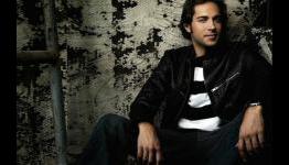 Interview: “Chuck” Star Zac Levi Stoked About Honoring Game Makers at Video Game Awards
