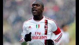Manchester City’s Carlos Tevez follows money, claims AC Milan midfielder Clarence Seedorf