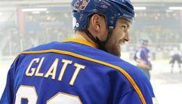 New Trailer for Hockey Comedy Goon Starring Seann William Scott