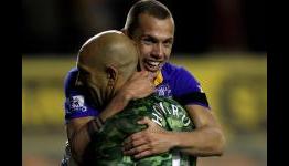 Tim Howard Scores Goal