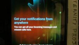 Leaked Pictures Of Official Ice Cream Sandwich GSM Motorola RAZR