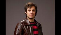 Gael Garcia Bernal Will Put On The Mask For Post-Apocalyptic ‘Zorro Reborn’