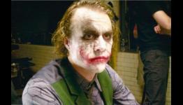 Behind-The-Scenes Pictures of Heath Ledger on The Dark Knight Set