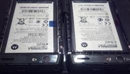 Can a Motorola Droid RAZR Be Converted Into a RAZR Maxx?