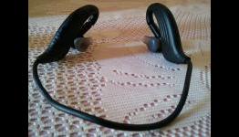 Layer 8 Blog – Review: Platronics BackBeat 903+ Bluetooth Headset