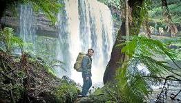 The Daily Rotation – The Hunter (2011) Review