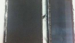 New Motorola phone elbows RAZR aside with bigger screen, gets caught on blurrycam