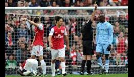 Balotelli faces no further action for challenge on Arsenal’s Alex Song