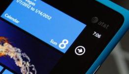 AT&T employees recommending iPhone 4S over Lumia 900
