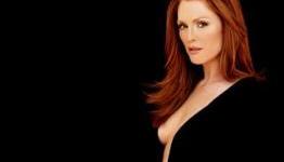 Julianne Moore In Talks To Play ‘Carrie’s Psycho Mother