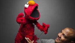 ClickOnline Review – Being Elmo