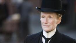 ClickOnline Review – Albert Nobbs