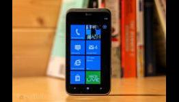Pocket-Lint: HTC Titan II review